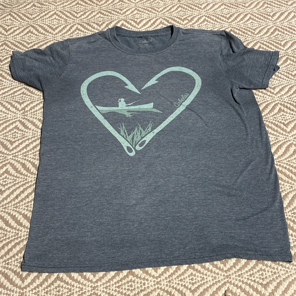 Cabela’s womens t shirt medium gray fishing tee